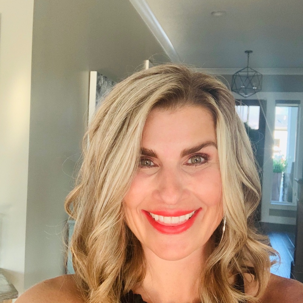 Meet your Posher, Angela